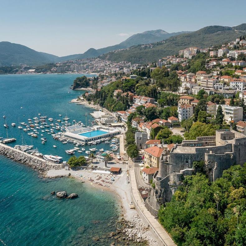 Skver Studio Apartments Χέρτσεγκ Νόβι Εξωτερικό φωτογραφία