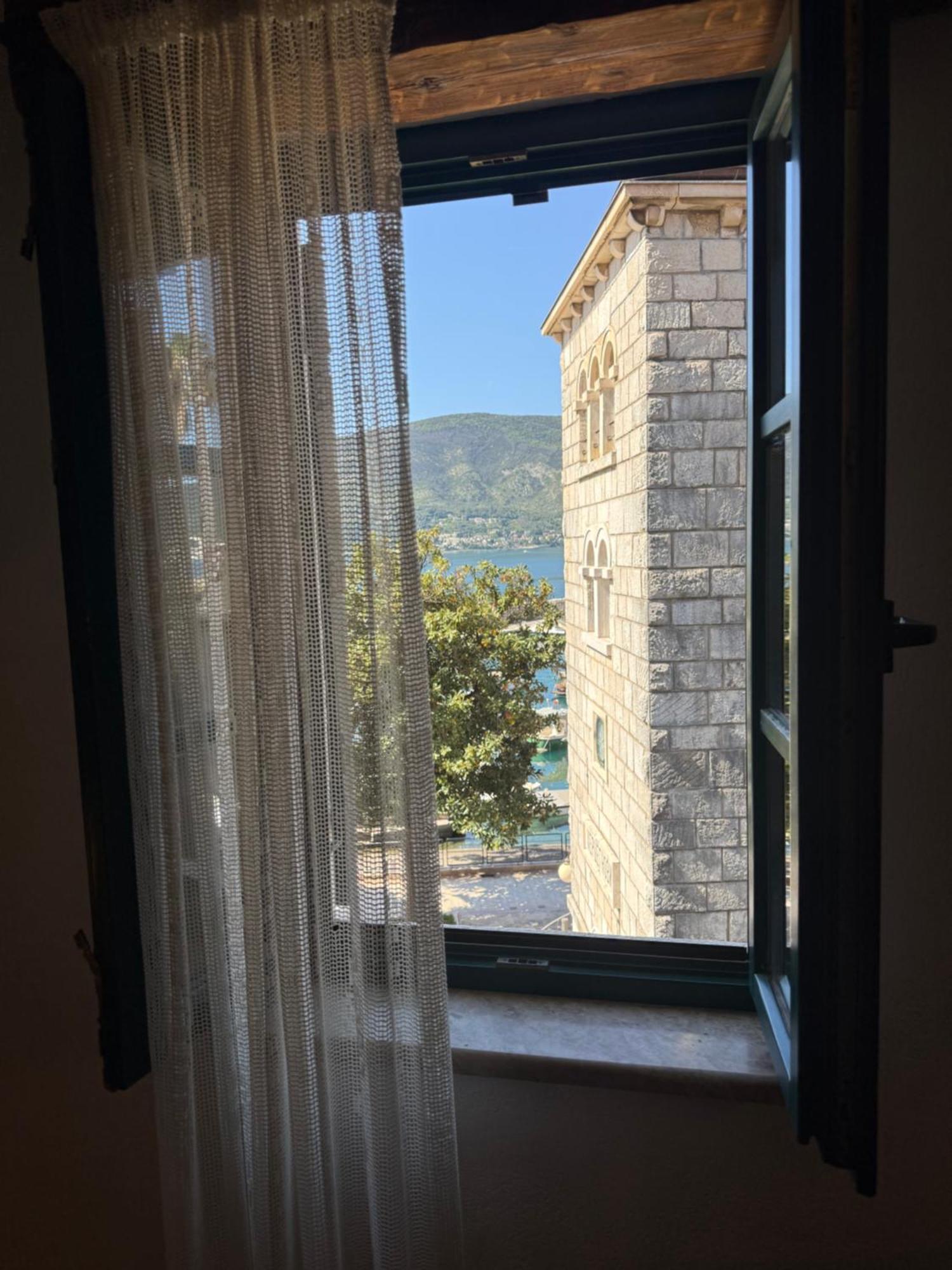 Skver Studio Apartments Χέρτσεγκ Νόβι Εξωτερικό φωτογραφία